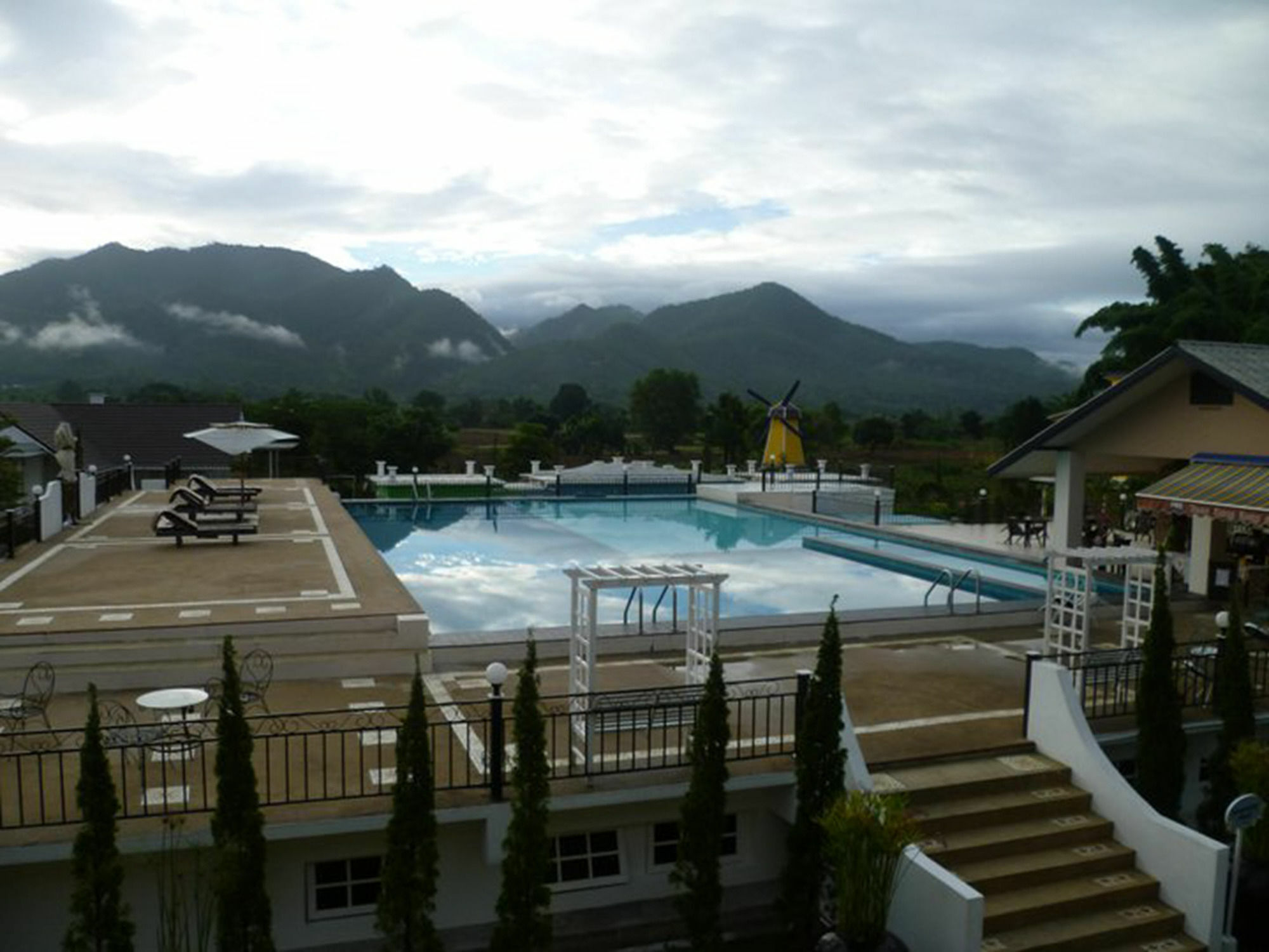 Baan Kung Kang De Pai Hotel Exterior photo